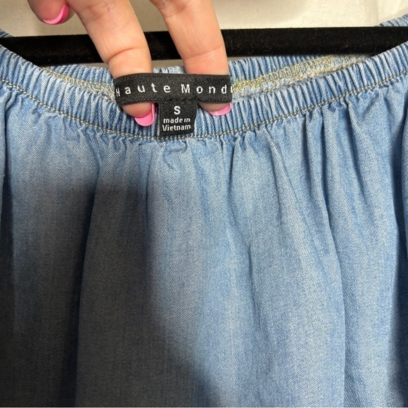 Haute Monde Denim Ruffled Blouse size small - Picture 2 of 4